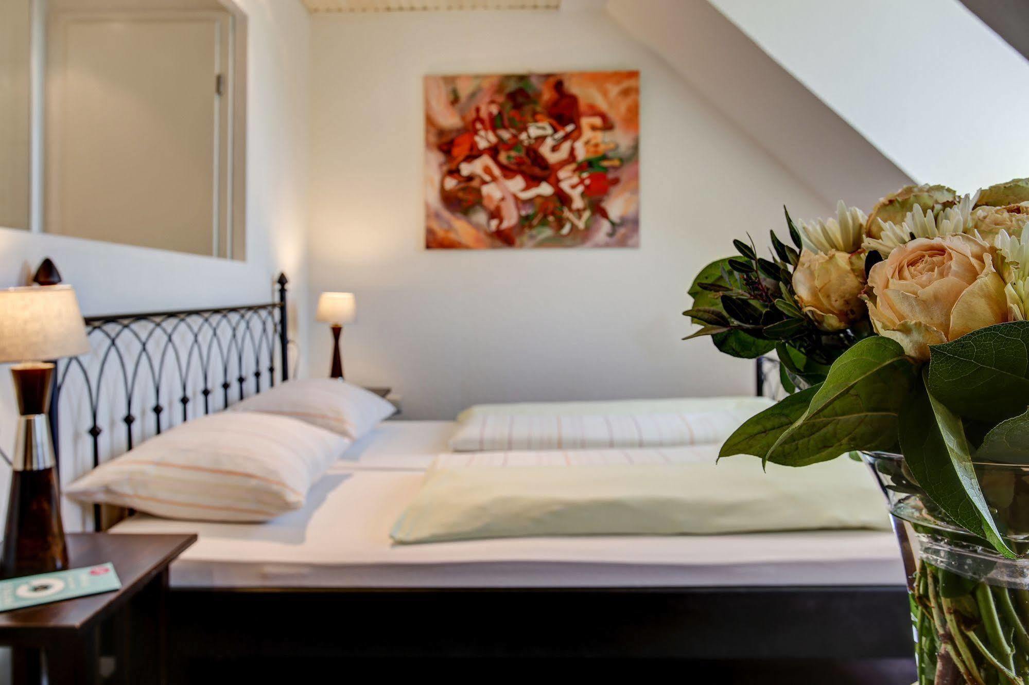 Trip Inn Hotel Blankenburg Karlsruhe Kültér fotó